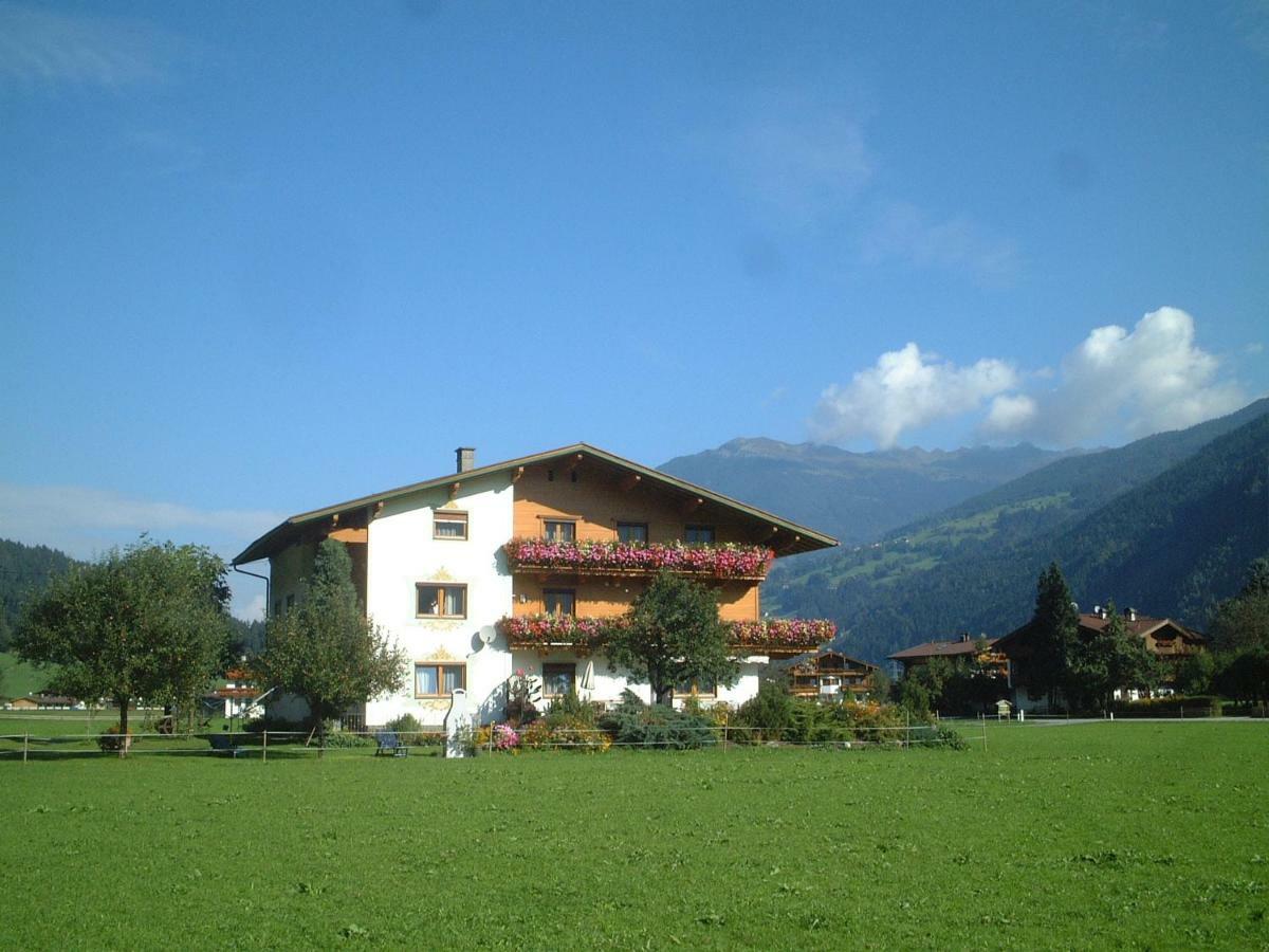 Lippnerhof Apartamento Aschau Im Zillertal Exterior foto
